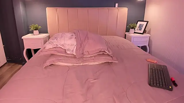 annie_gh's Live XXX Chat