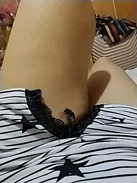 Laty_123's Live XXX Chat