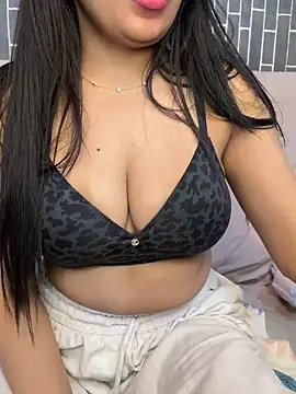 escape_with_me Chat XXX live