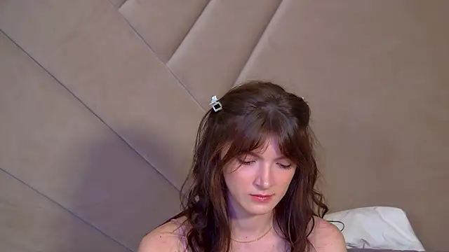SophiaProve's Live XXX Chat
