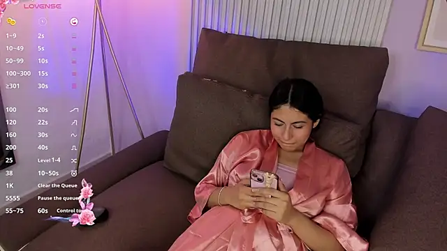 adaharaa_'s Live XXX Chat