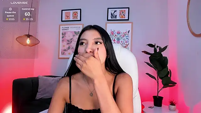 Chat +18 de Tiffany_Low ao vivo