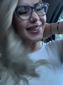 AnikaSunshine – Naživo XXX chat