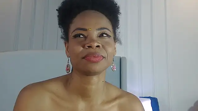 XXX chat uživo modela ChantalGarner