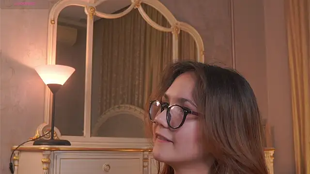 แชท XXX สดของ FrediaPfeiff