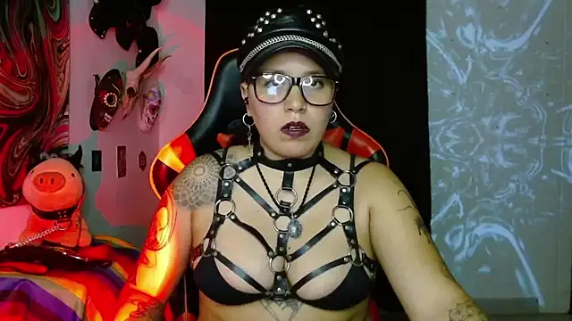 LilithSharon's Live XXX Chat