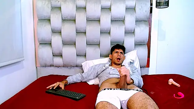 Lucas_Dream élő XXX-chatje