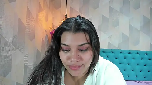 Chat XXX en directo de LindaBreeS