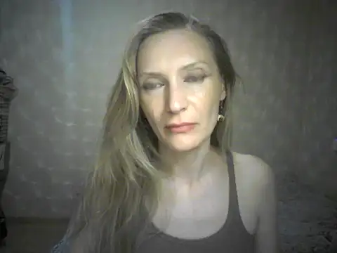 LunaBelle8's Live XXX Chat
