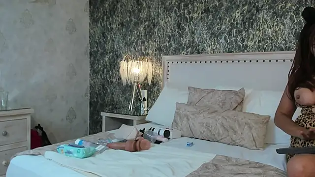 JazmiiMilf's Live XXX Chat