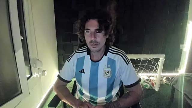 SoccerPlayerr XXX чат на живо