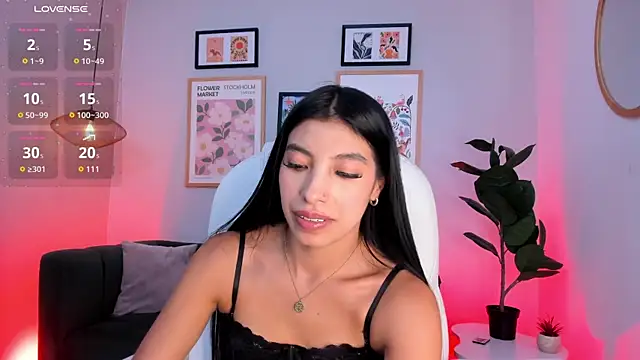 Tiffany_Low Live XXX Chat