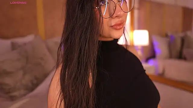 lyrabellini 라이브 XXX 채팅