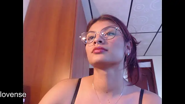 Chat +18 de hanna_beili ao vivo
