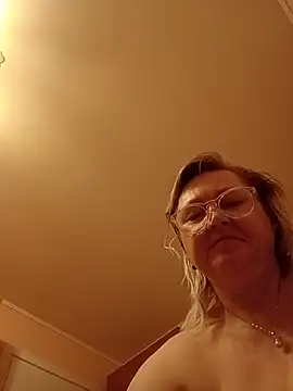 I_amVeronicle Chat XXX in diretta