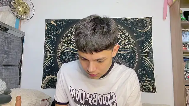 Živý XXX chat Andy_Belier23
