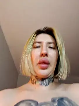 XXX chat uživo modela SexyMilaVet