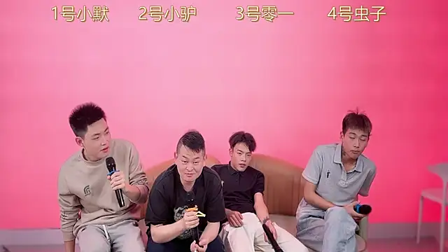 CKBOYS_001 Show in webcam