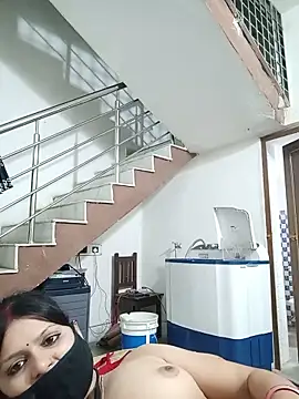 Živý XXX chat ZOYA-STRIP