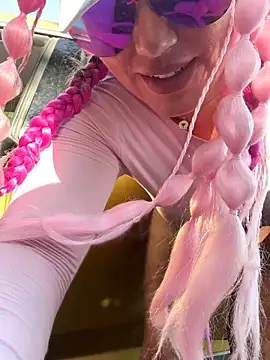 lovely_beast's Live XXX Chat