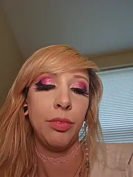 צ'אט XXX בשידור חי של AmethystFoxx