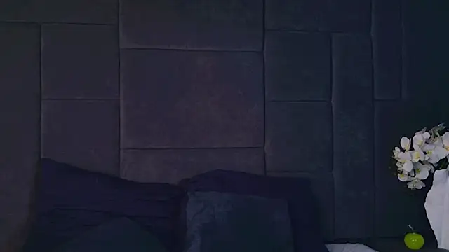 NicoleLuxe's Live XXX Chat