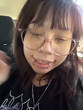 moan4monaのライブXXXチャット