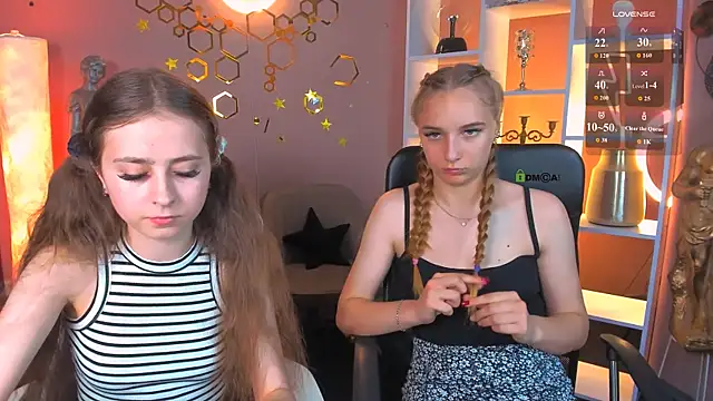 rebecca_smile Chat XXX in diretta