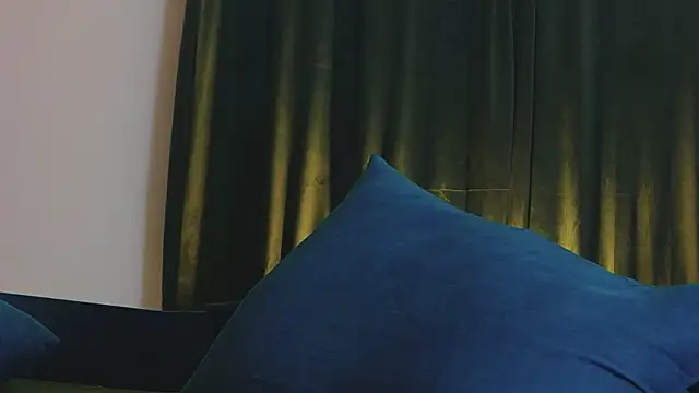 Czat XXX na żywo – ScarlettNoirr