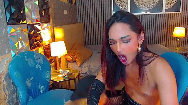 lhexiecollins Chat XXX in diretta