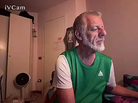 PierPesaroX Live XXX-Chat
