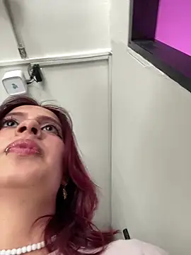Chat +18 de steffmontespink18 ao vivo