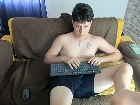 daniel_leonn Live XXX chat