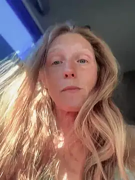 GoldenFlameGoddess Chat XXX in diretta