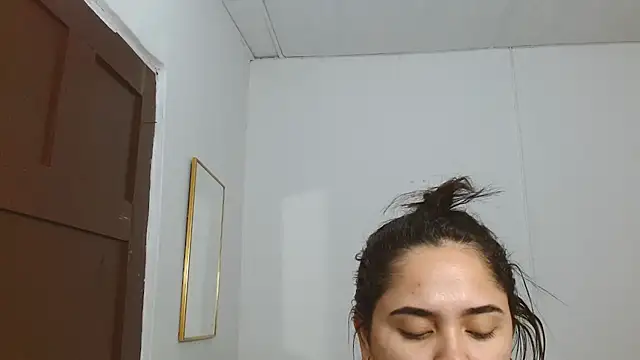 Thalian 라이브 XXX 채팅