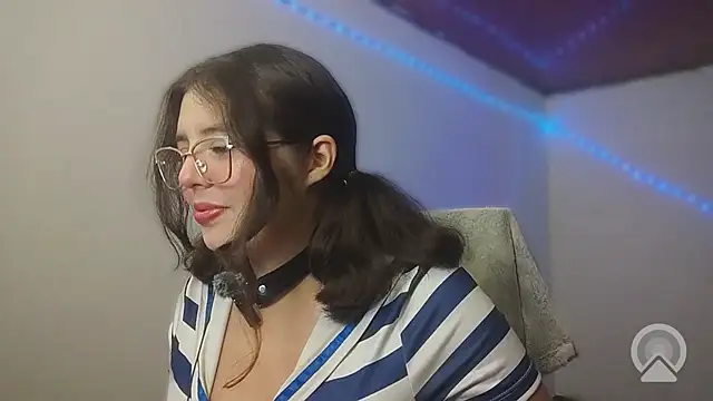 Pao_Ly Chat XXX live