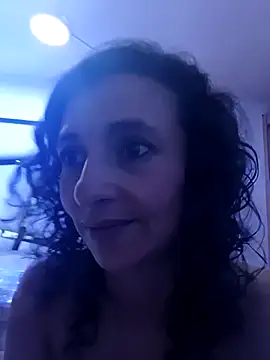 Chatroom XXX en direct de AriannaRussell_