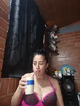 Alexandrina Adlı Modelin Canlı XXX Sohbeti