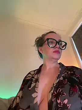 FemDom_RubyKnightXXO's Live XXX Chat