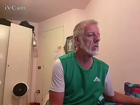 PierPesaroX Live XXX-chat