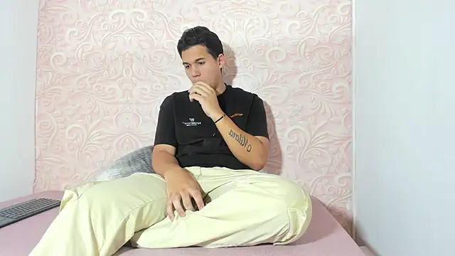 دردشة jacob_schneider الجنسية المباشرة