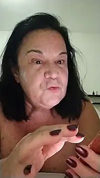 Yaya_Mineira – Naživo XXX chat