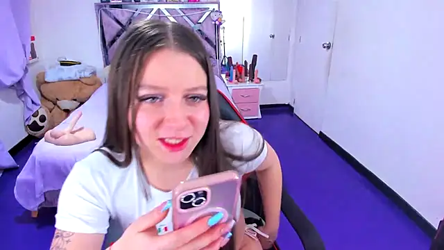 Chat +18 de Luna_Analya ao vivo