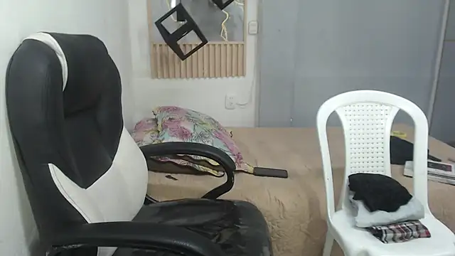 naty_18 Chat XXX in diretta