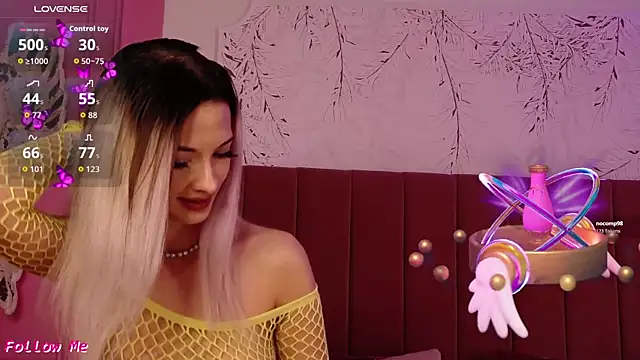 XXX chat uživo modela PinkySparks
