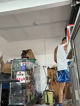 Paul22cm- – Naživo XXX chat