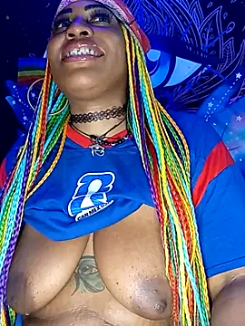 Chat +18 de AmazonianMistress ao vivo