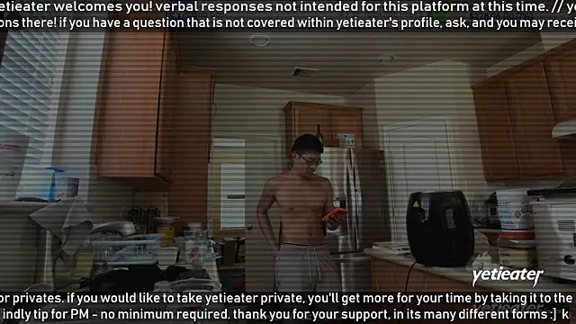 yetieater's Live XXX Chat