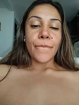 KittyHoleshot87 Chat XXX in diretta