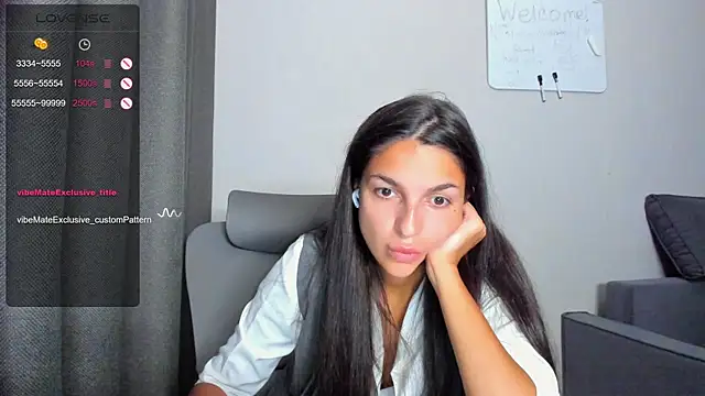 XXX chat uživo modela AngelGabe